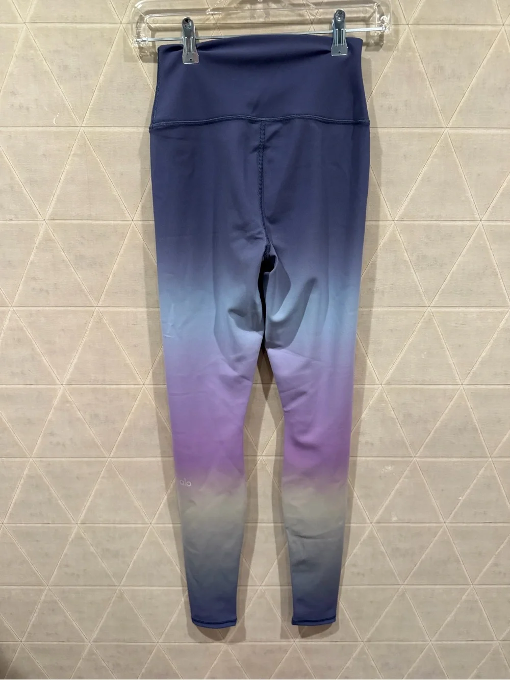 Alo Yoga Vapor High-Waist Gradient Dusk Legging - Dusk Sky size small